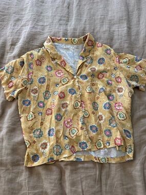Marine Layer Yellow Floral Button-Up cropped blouse